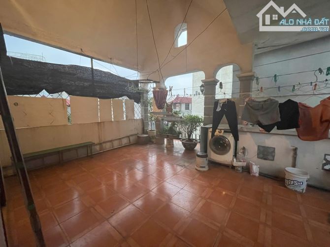 Bán nhà Xuân Thuỷ, Làng Cốm Vòng, Dịch Vọng Hậu, Cầy Giấy. DT: 83m2.Giá : 13,3 Tỷ - 1