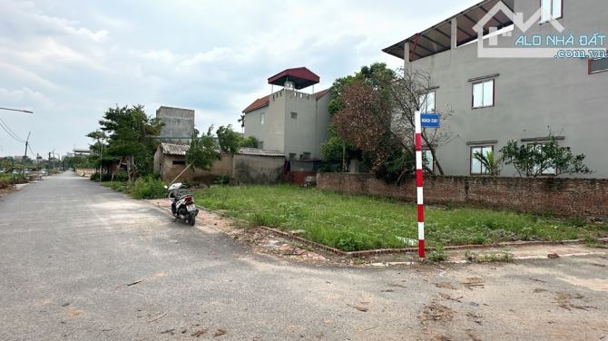 Lô Góc-Ô tô tránh-Kinh Doanh.Bán Đất Dương Quang-Gia Lâm,Dt 52m,Giá 4.1 Tỷ. - 1