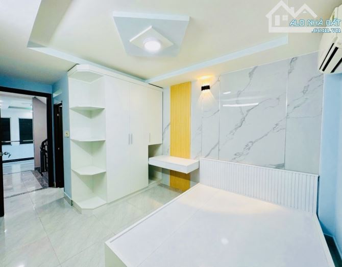 Mặt Tiền Đường Ngay Nhà Văn Hoá Thiếu Nhi Gò Vấp, 200m2, 4 tầng, thu nhập 20tr/tháng - 6 t - 1
