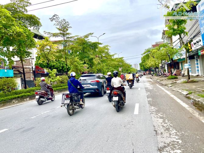 Đất Kim Chung mặt phố, lô góc, cạnh chợ kinh doanh, ô tô tránh 72m2 mặt tiền 6m - 1
