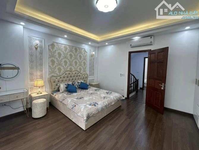 Hơn 5Tỷ, Nhà Nguyễn Trãi, 38m2*5Tầng, Nhà Mới, Full Nội Thất, 30M Ra Ô Tô, Cực Gần Phố - 2