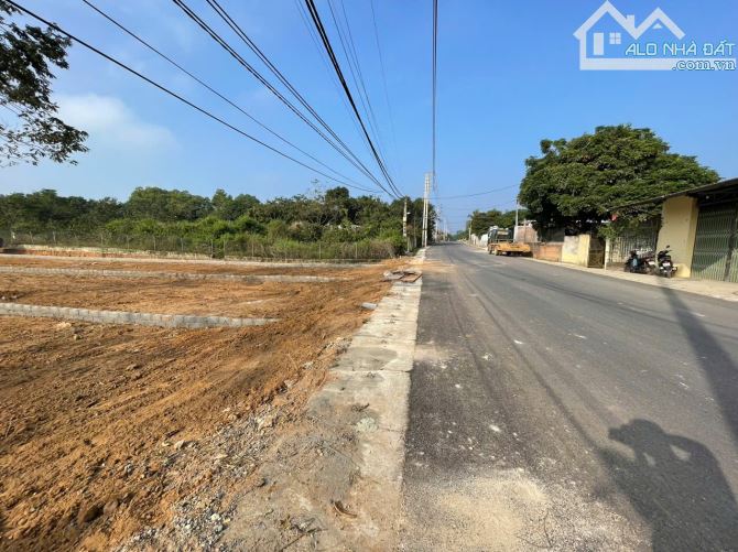 Bán 3136,6m2 đất  mặt đường tỉnh lộ 86 thôn Đông Phương, xã Cẩm Lĩnh giá 3 tỷ - 2