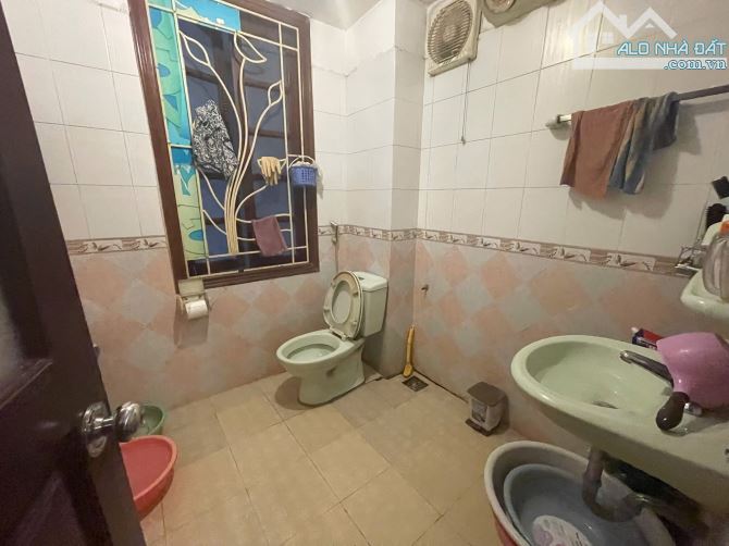 Bán nhà Xuân Thuỷ, Làng Cốm Vòng, Dịch Vọng Hậu, Cầy Giấy. DT: 83m2.Giá : 13,3 Tỷ - 3