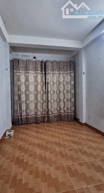 Bán nhà Lĩnh Nam, mặt ngõ thông kinh doanh, oto đỗ cửa, 33m2x 4 tầng, giá 5.7 tỷ - 4