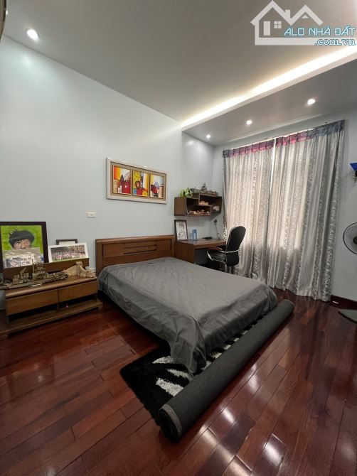 Siêu Hiếm - Nhà 5 tầng VIEW Ngã 4 NGUYỄN VĂN HUYÊN, HOÀNG QUỐC VIỆT, 73m2 chỉ 17.9 tỷ - 4