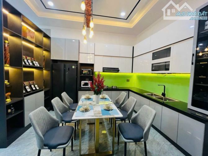 CHO THUÊ VILLA FULL NỘi THẤT - Cuối Ymoan - Nhà đẹp - 4