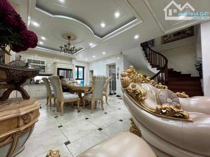 Tôi bán nhà mặt phố KĐT VIỆT HƯNG 7 tầng thang máy KD đỉnh Mặt tiền 7m sổ phân Lô 25.5TỶ - 4