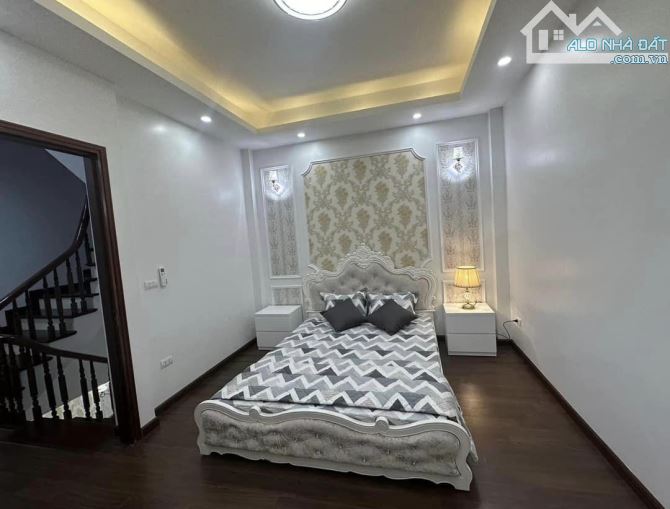 Hơn 5Tỷ, Nhà Nguyễn Trãi, 38m2*5Tầng, Nhà Mới, Full Nội Thất, 30M Ra Ô Tô, Cực Gần Phố - 4