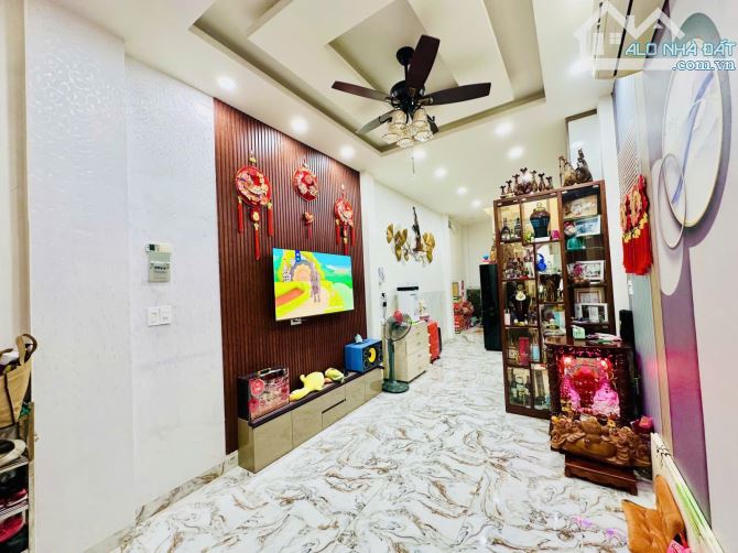QUẬN 10 - 4 TẦNG BTCT - NHÀ ĐẸP - tặng nội thất - giá chỉ 5.9 tỷ - 4