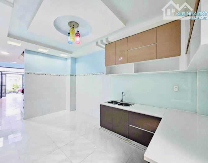 Mặt Tiền Đường Ngay Nhà Văn Hoá Thiếu Nhi Gò Vấp, 200m2, 4 tầng, thu nhập 20tr/tháng - 6 t - 5