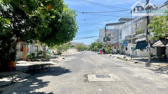 Bán đất 2 mặt tiền đường Ngô Văn Sở, Phường Vĩnh Hoà, Nha Trang 80m2 ( rộng 4m) giá 3,28tỷ - 6