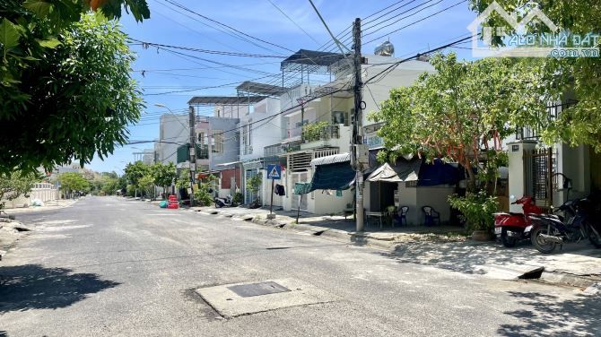 Bán đất 2 mặt tiền đường Ngô Văn Sở, Phường Vĩnh Hoà, Nha Trang 80m2 ( rộng 4m) giá 3,28tỷ - 9