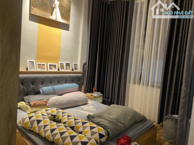 4.25 tỷ - Nhà mới ở ngay cách mặt tiền Nguyễn Sỹ Sách Q. TB 15m.