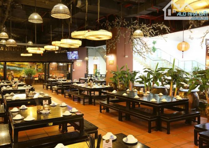 Bán mặt bằng tầng 1 MP Thanh Nhàn, vỉa hè kinh doanh cafe, nhà hàng, showroom, sđcc