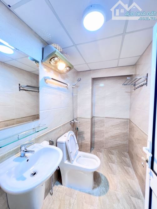 BÁN NHÀ LÊ TRỌNG TẤN - Ô TÔ - GẦN PHỐ - NHÀ ĐẸP Ở LUÔN - 2 THOÁNG - 40M, 5TẦNG, 10.9TỶ - 2