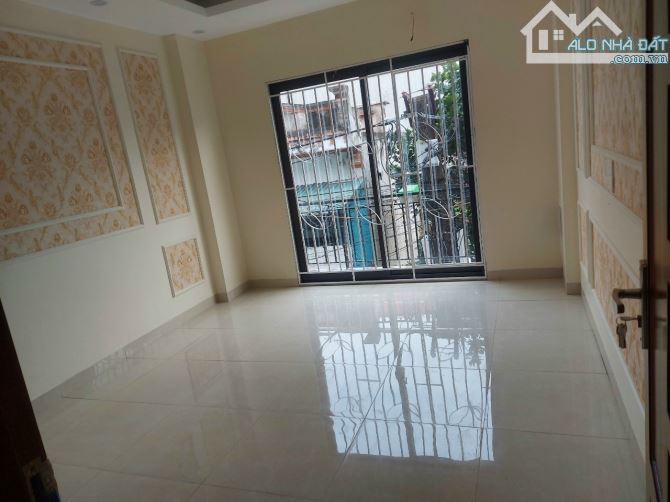 Tả Thanh Oai 50/55m, 4 tầng, 3.95ty, ô tô đỗ - 3