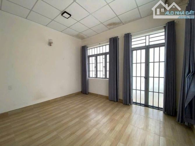 🏠 BÁN NHÀ 2 TẦNG HẺM HOÀ TRUNG - VĨNH HOÀ - NHA TRANG 💰💰 GIÁ 2,35 tỷ   - DT: 90,6m². Ng - 3