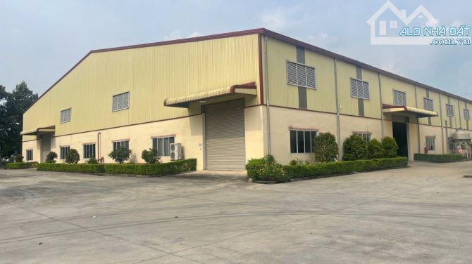 Cho thuê 1600m2 Xưởng TÂN UYÊN giá :123 triệu / tháng PCCC tự động SX đa nghành nghề