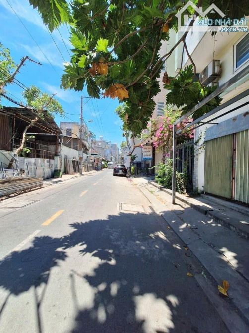 NGANG 5 TỶ CÓ NHÀ MỚI 2 TẦNG KHU PHÂN LÔ ĐƯỜNG TÂN KỲ TÂN QUÝ - 64M2 - XE HƠI VÔ NHÀ