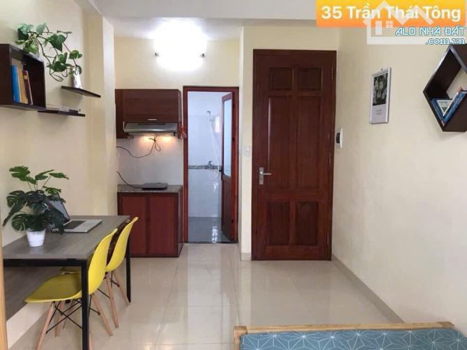 Cho Thuê CCMN 35 Trần Thái Tông Cầu Giấy 25m2 Studio Full Nội Thất Thang Máy Cửa Sổ Thoáng