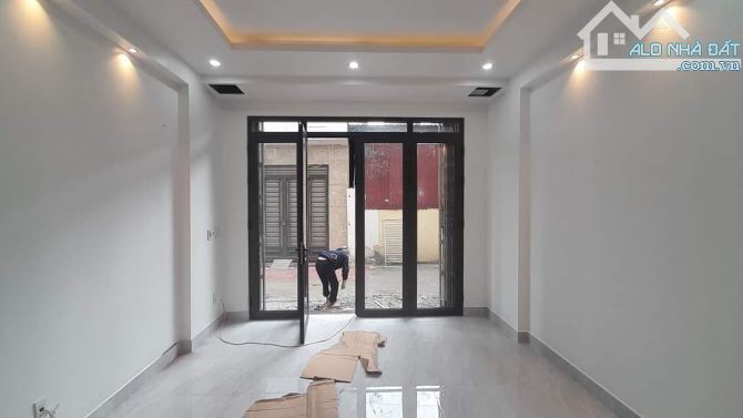 Bán  gấp nhà Trung Hành, Đằng Lâm, Hải An, Hp. 3,9 tỷ, 52m2, 3 tầng.