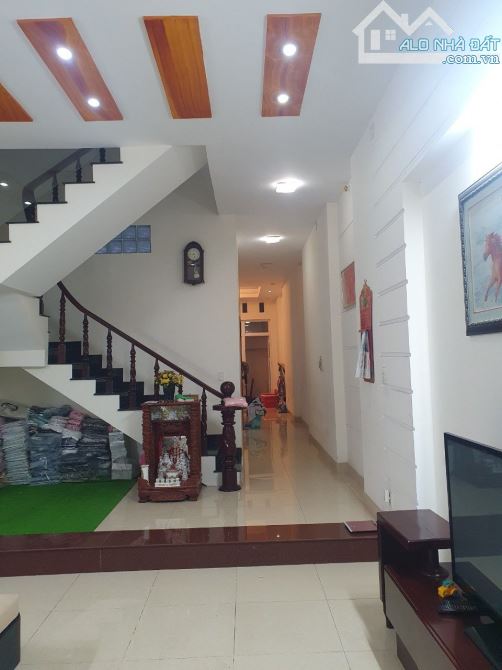 Bán Nhà 1 Trệt 3 Lầu Mặt Tiền Đường Phan Huy Chú 91M2 (5x18.3) - Giá: 14Tỷ - 1