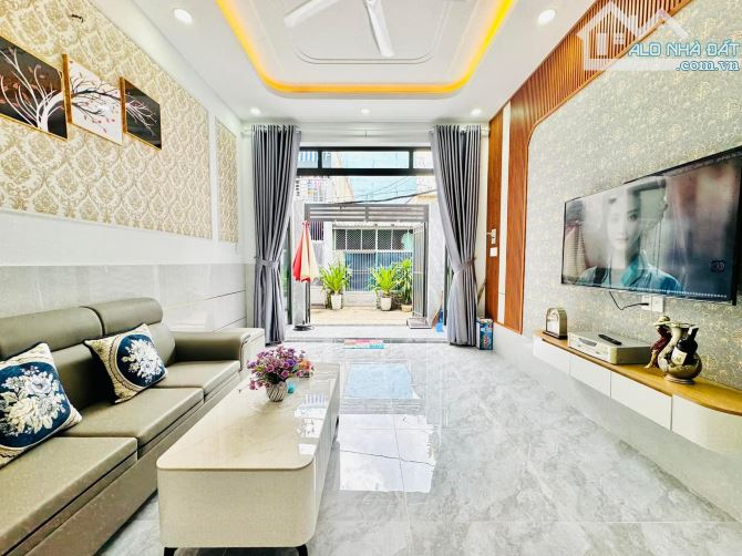 Bán nhanh nhà 66m2 Lê Văn Việt LTM Q9 chỉ 2.3 tỷ xây 3 tầng, gần chùa Bửu Thành, hẻm oto - 2