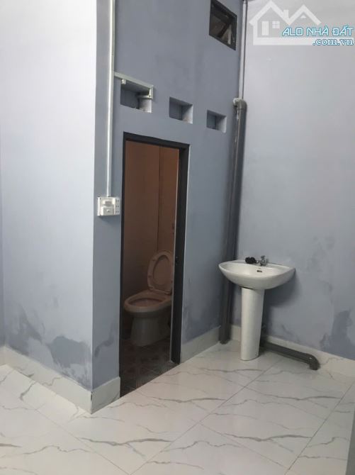 Cho thuê nhà đường 27 HBC cạnh Gigamall (60m2) 2pn 2wc - 3