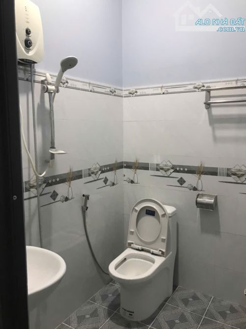 Cho thuê nhà đường 27 HBC cạnh Gigamall (60m2) 2pn 2wc - 5