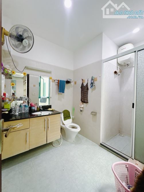 BÁN GẤP KS KIÊM CHDV 10 TẦNG - 28x35 - 120 PHÒNG - NGUYỄN VĂN QUÁ Q12 - CHỈ 100 TỶ ... - 8