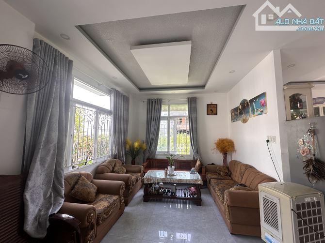 Bán Villa Cầu Dứa Phú Nông , Vĩnh Hiệp , Nha Trang,chỉ với 5.55 tỷ tl