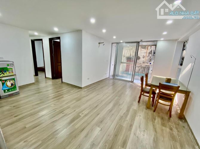 Giá hiếm! Chung cư Núi Trúc Square - Ba Đình 82m², 3 ngủ, 2wc nhà đẹp ở luôn chỉ 3.45 tỷ