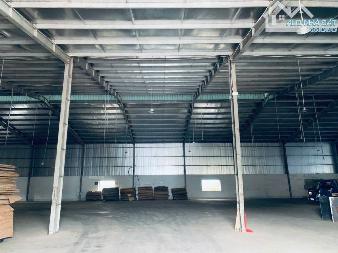 Cho thuê 1.200m2,giá 55k  kho chứa hàng đường QL2A , Phủ Lỗ, Sóc Sơn.