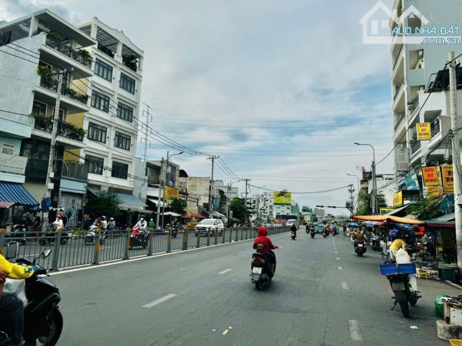 bán nhà phường 13, bình thạnh. hẻm đường nguyễn xí gần phạm văn đồng 7,7 tỷ