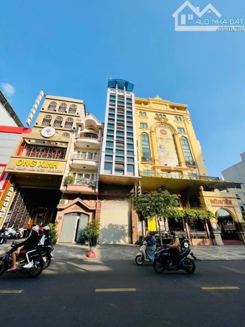 Building Siêu Khan Hiếm 2 MT trước sau Khu Sân Bay DT:5x30m Hầm 11Tầng HĐT:160tr Giá:38Tỷ