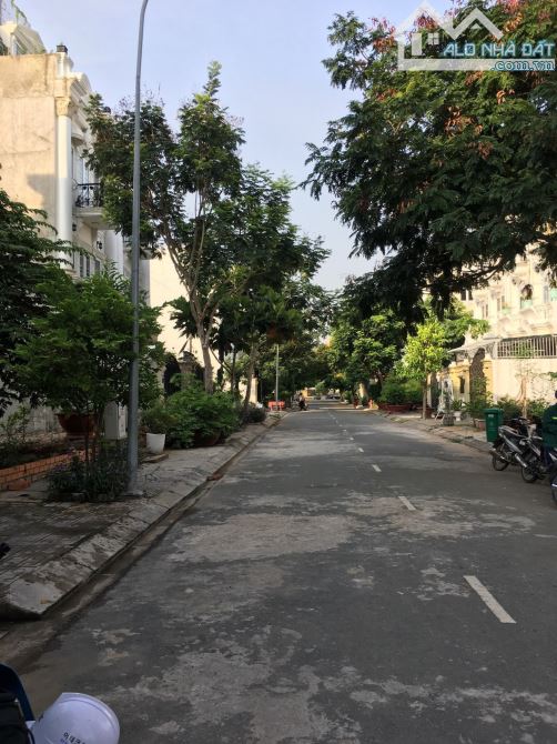 Bán nhà Cát Lái dự án Ninh Giang Quận 2 đường Nguyễn Thị Định (85m2) 7.5 tỷ ~ 88 tr/m2 - 10