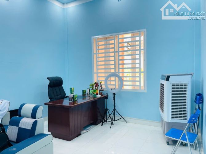 CẦN BÁN KHO GẦN NGÃ TƯ Y NGÔNG - GIẢI PHÓNG P. TÂN TIẾN - 1