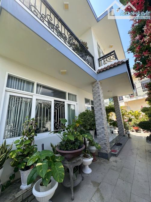 Bán nhà xây kiểu villa đường cầu dứa phú nông , Vĩnh Hiệp , Nha Trang - 1