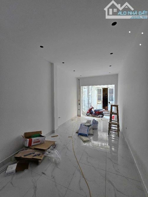 BÁN NHÀ NGÔ GIA TỰ LONG BIÊN 40M2 NGÕ NÔNG MỘT BƯỚC RA MẶT PHỐ GẦN Ô TÔ TRÁNH GIÁ 3 tỷ 9 - 1