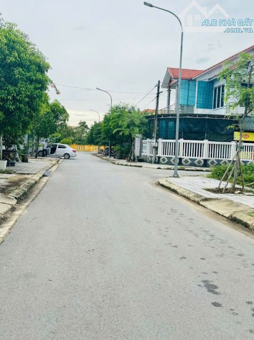 Bán đất 144m2 mặt tiền đường Tống Phước Trị, Khu dân cư Ép Lạc, phường Tứ Hạ, Hương Trà - 2