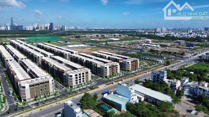 Nhà 1 trệt 3 lầu mặt tiền đường 20m, ngay sát Global City. Sổ hồng riêng. Giá 12 tỷ - 2