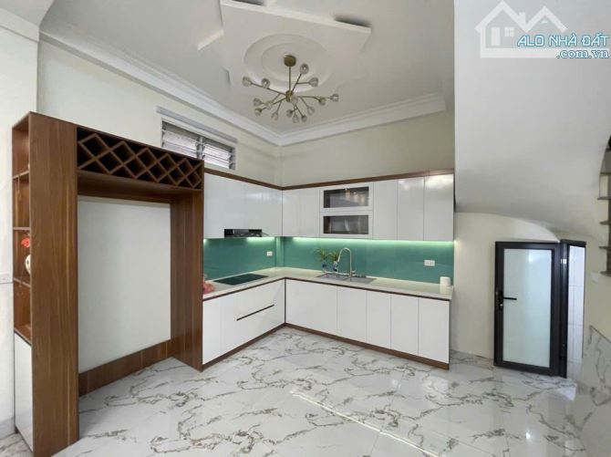 Bán nhà Hoàng Mai 40m² xây 4 tầng, mặt tiền 5,2m, lô góc, ngõ thông, gần ô tô chỉ hơn 6 tỷ - 2