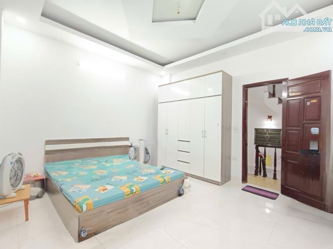 CỰC HIẾM, NHÀ ĐẸP GỐC ĐỀ, 35m2x5T, NGÕ THÔNG, ÔTÔ GẦN, 5 TỶ - 3