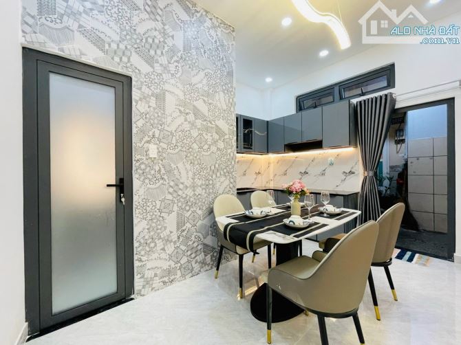 Bán Gấp Toà Nhà Ngang 9m - DTSD 150m2 | 5 Tầng | 5,95 Tỷ - 5