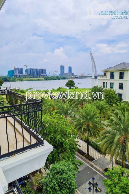 Cho thuê biệt thự Victoria Q1, 225m2 đất, 1 hầm + 4 tầng, 4PN, trung tâm Q1 - 5