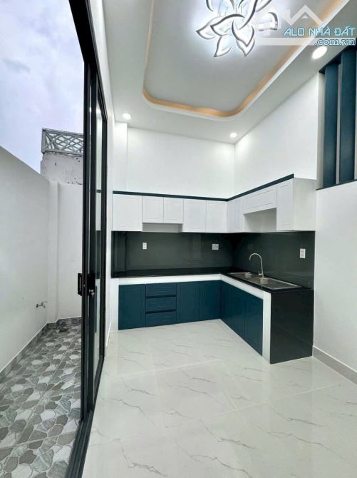 Nhà mới , Đ Hoàng Dư Khương,P12,Q10 . 69,5m² ( 5m x 13,9m )Giá 3.360tỷ - 5