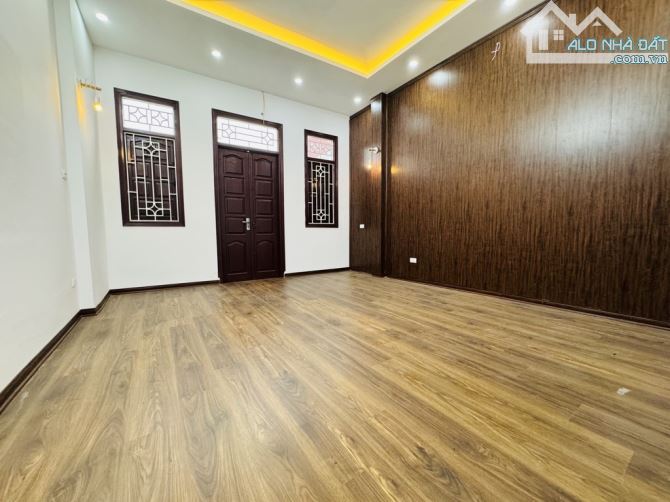 Siêu phẩm nhà Tân Mai 46m² - Khoảng 5 Tỷ, tương lai mặt phố, full nội thất, giá trị tăng g - 5