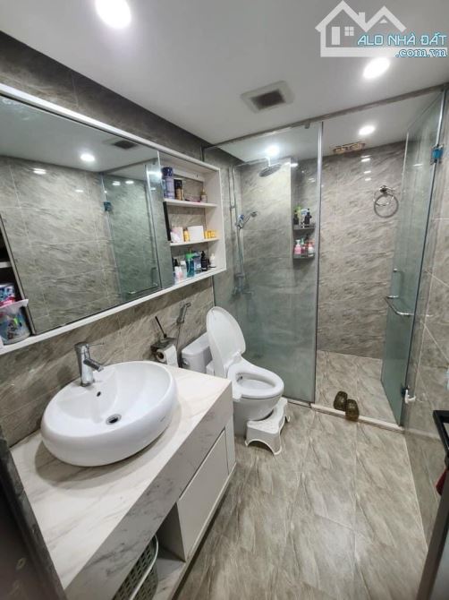 Bán nhà Nguyễn Chí Thanh 6 tầng 55m2 3 ôtô vào nhà, 50m ra phố, nội thất xịn, cho thuê VP - 6