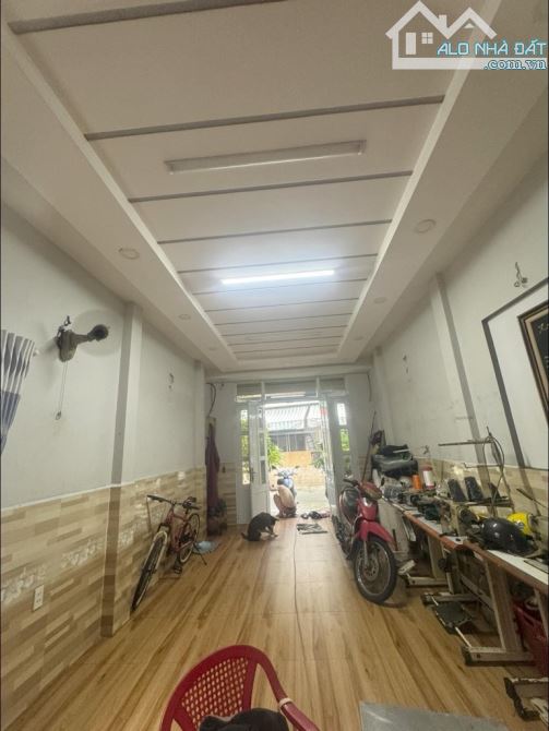 Bán nhà HXT Luỹ Bán Bích, Phú Thạnh, Tân Phú. DT: 76m2 x 3 tầng (3.8 x 20). Giá 6.8 tỷ TL - 7