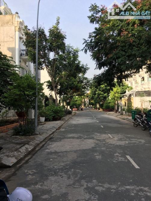 Bán nhà Cát Lái dự án Ninh Giang Quận 2 đường Nguyễn Thị Định (85m2) 7.5 tỷ ~ 88 tr/m2 - 7